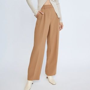 Not for sale - Aritzia Effortless Pant Short Length Size 2 Saville